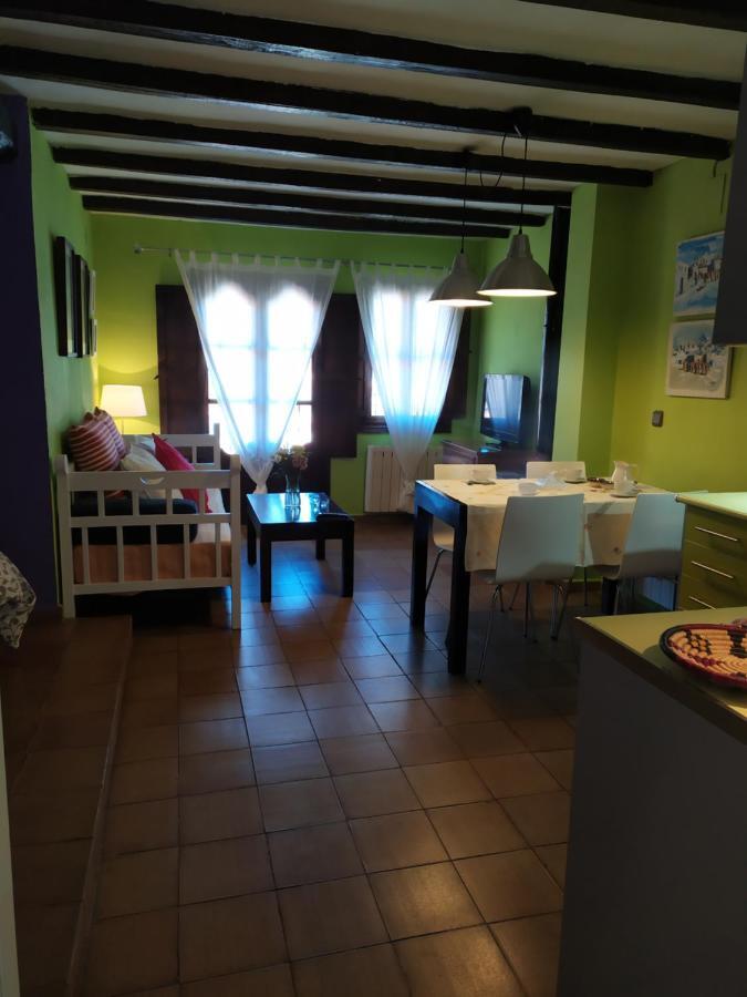 Apartamentos La Iguana Hervás エクステリア 写真